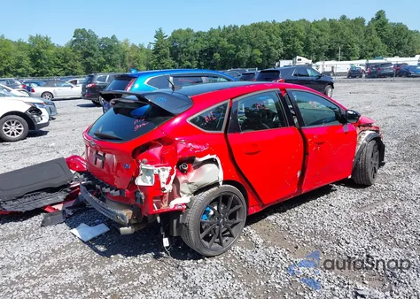 2018 Ford Focus Rs из США, поврежденный, VIN WF0DP3TH7J4127724